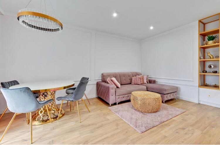 Glamour Apartment Przy Starowce 格但斯克 外观 照片